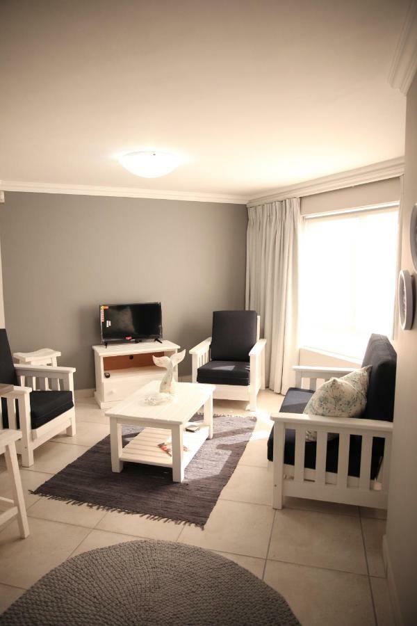 Mari-Amor Self-Catering Apartments Mossel Bay Exterior photo