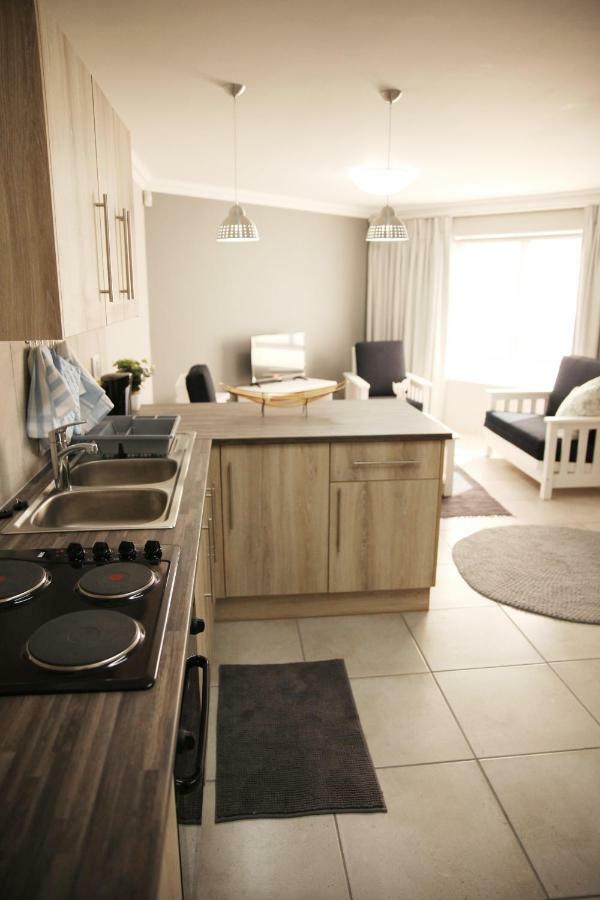 Mari-Amor Self-Catering Apartments Mossel Bay Exterior photo