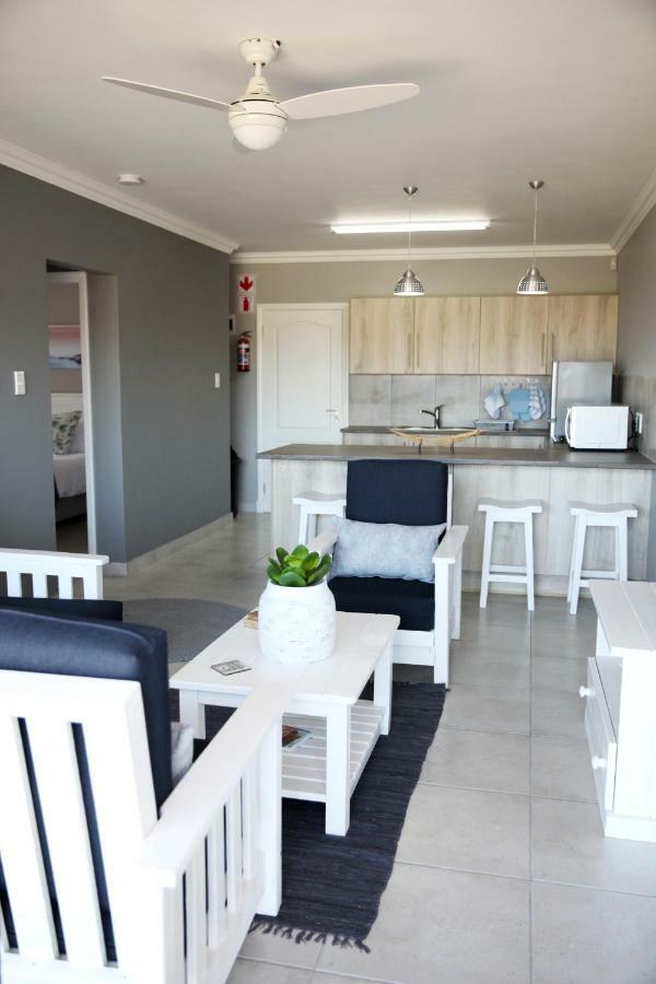 Mari-Amor Self-Catering Apartments Mossel Bay Exterior photo