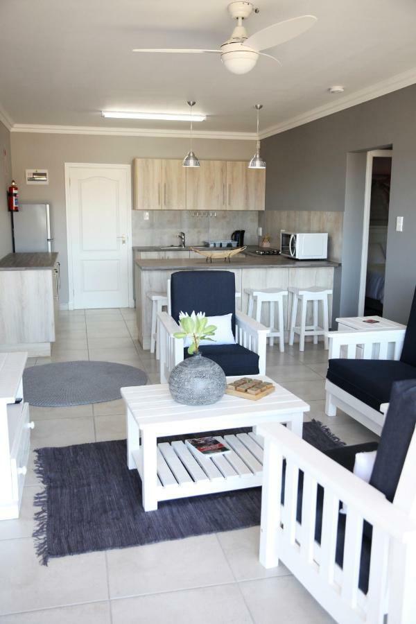 Mari-Amor Self-Catering Apartments Mossel Bay Exterior photo