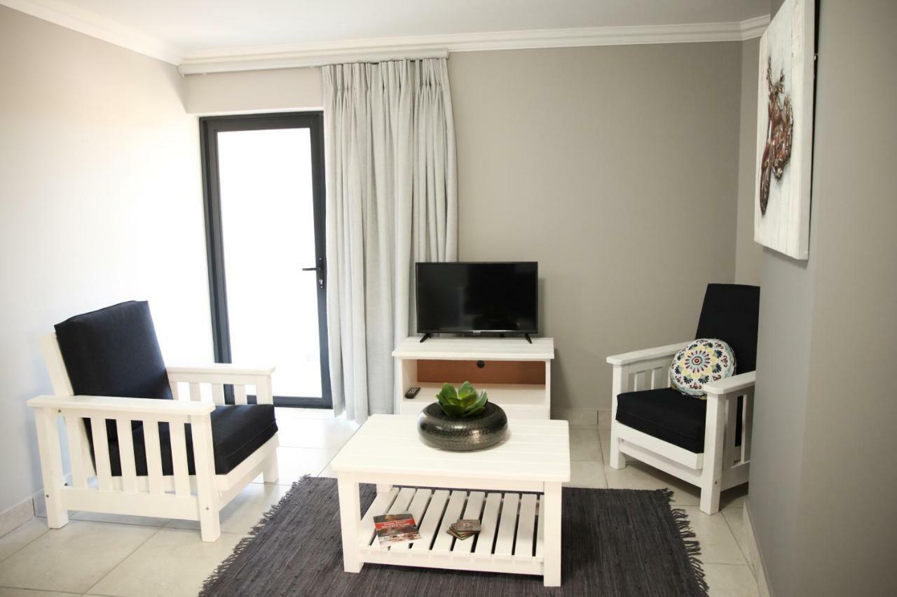 Mari-Amor Self-Catering Apartments Mossel Bay Exterior photo